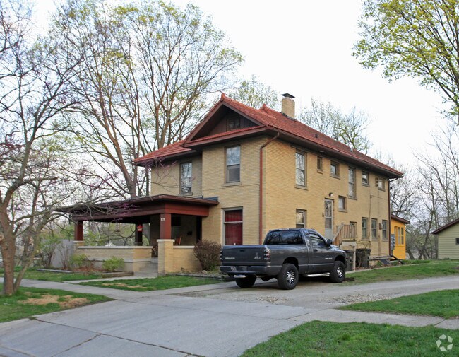 Primary Photo - 616 W High St