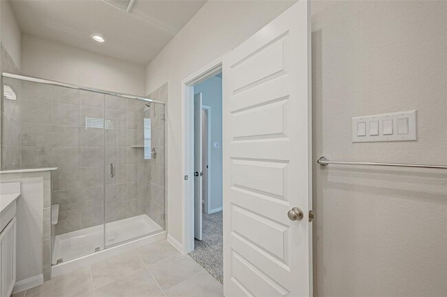 Building Photo - 4103 Split Ivy Dr