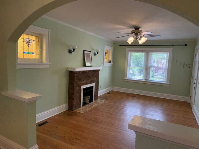 Building Photo - 6926 Hurst Ct