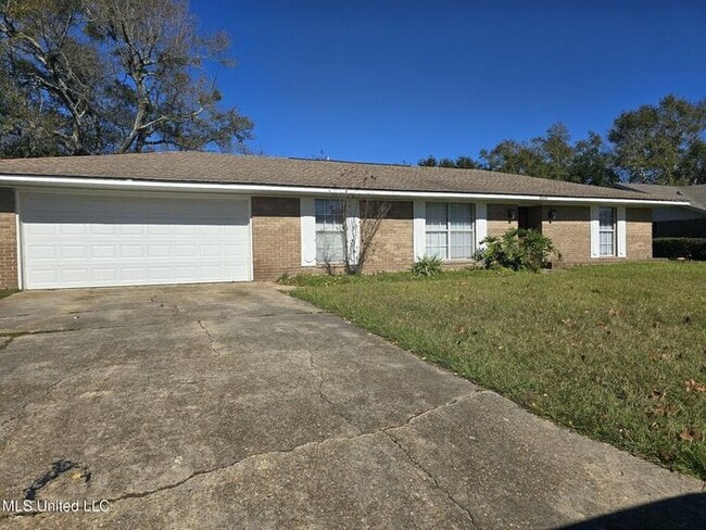 Primary Photo - 15372 Hamilton St
