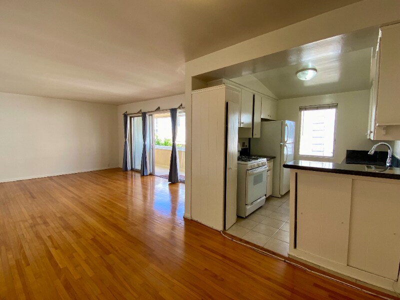 Building Photo - 947 12th St