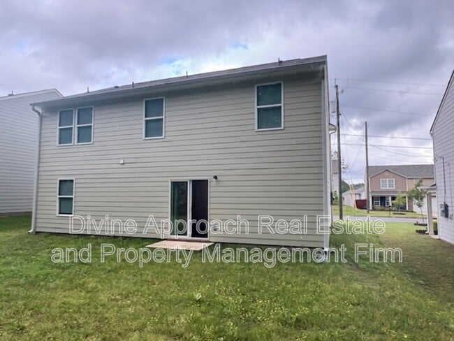 Building Photo - 1609 U W Clemon Dr