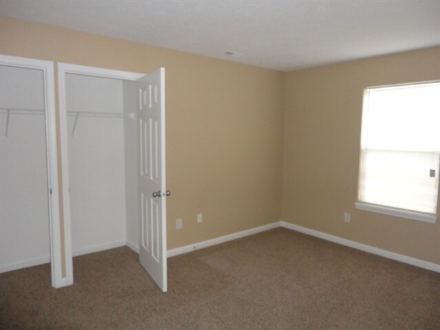 Building Photo - 12293 Driftstone Dr