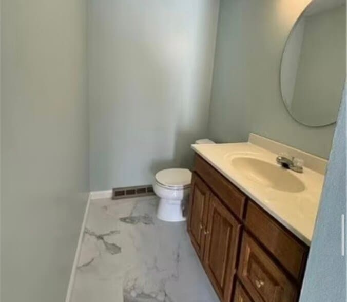 Building Photo - 5221 Cline Rd