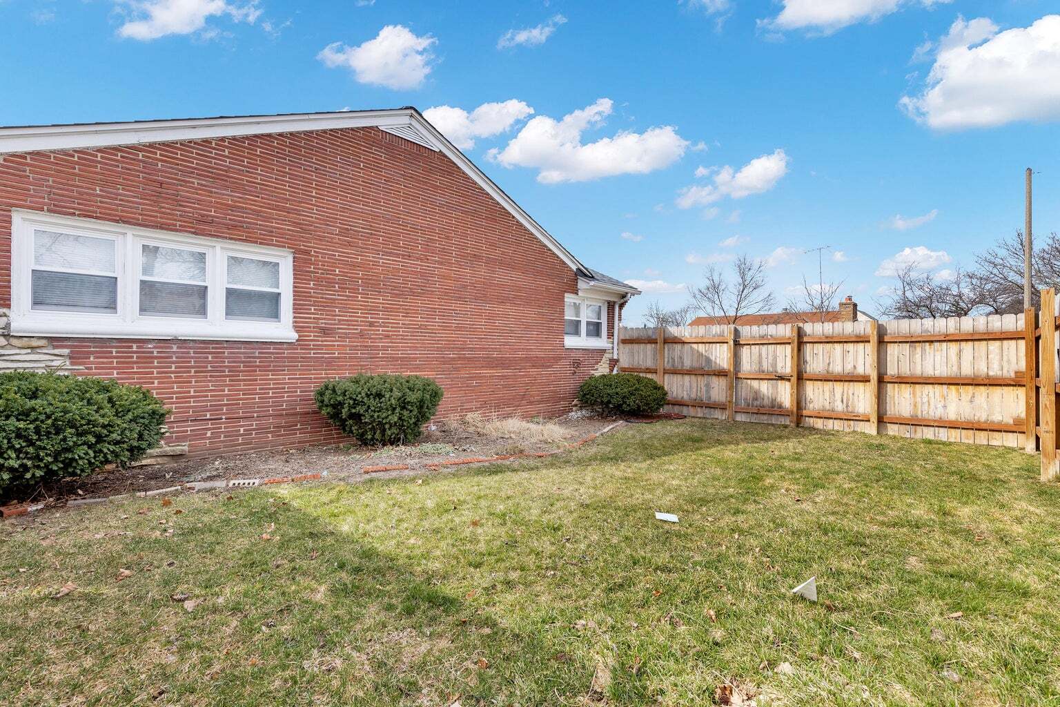 Building Photo - 9301 W Auer Ave