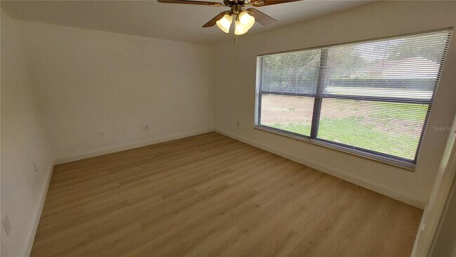Building Photo - 9700 SW 209th Ct