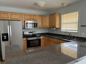 Building Photo - 2815 Barclay Way
