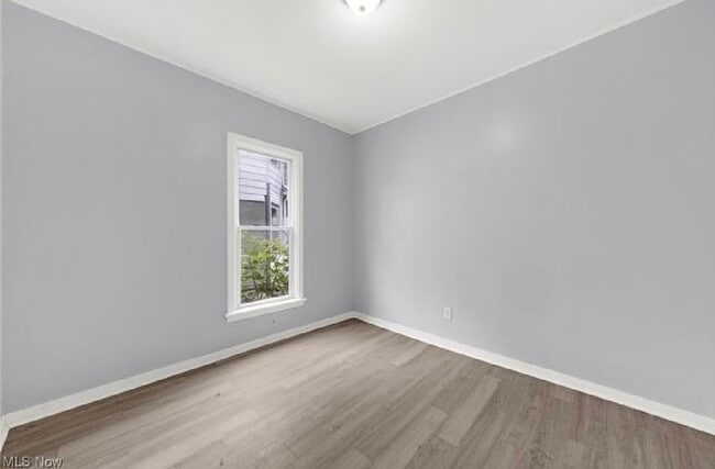 Building Photo - 2056 W 95th St