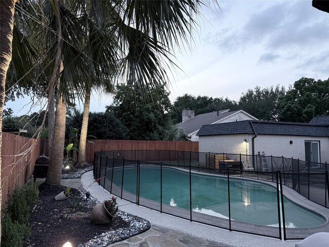 Building Photo - 4012 Chile Dr