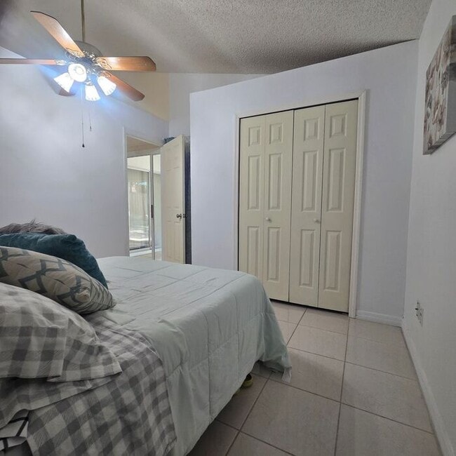 Building Photo - 3 Bdrm 2 Bath With Office in Waterford Lak...