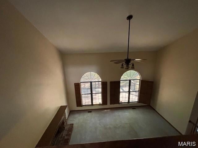 Building Photo - 1599 Paradise Valley Dr