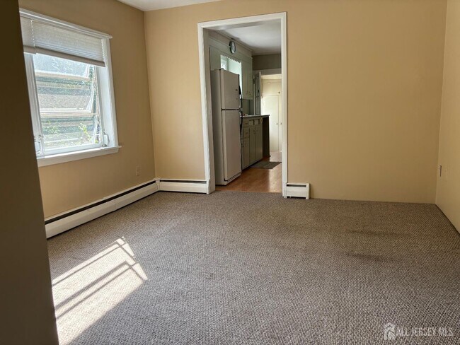 Building Photo - 296 Riva Ave