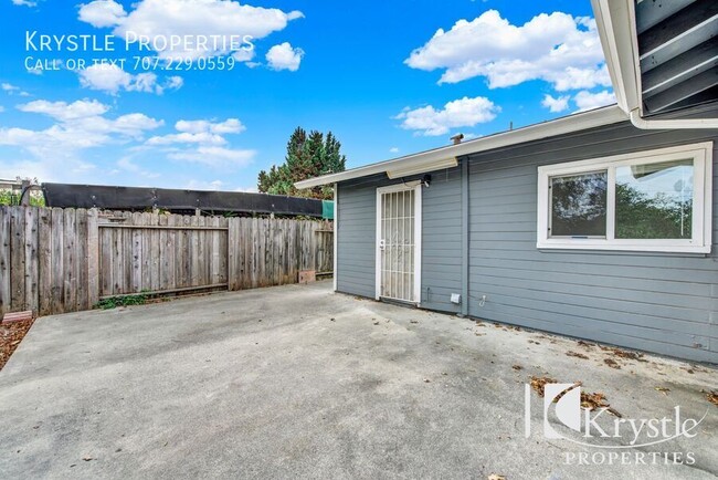 Building Photo - Lovely home near Steffan manor elementary ...