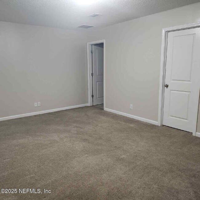 Building Photo - 97389 Harbor Concourse Cir