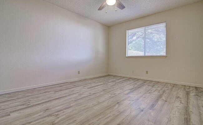 Building Photo - 3603 Rocky Hollow Trail