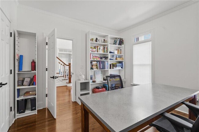 Building Photo - 455 Majestic Cove