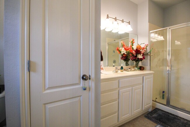 Building Photo - Spacious 5 Bedroom Home In Jenks West School District!