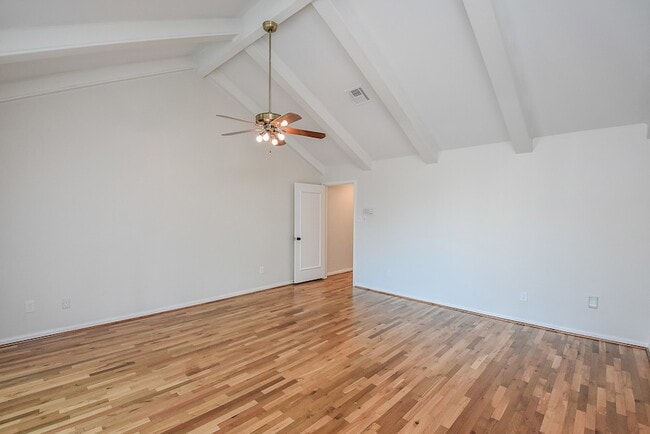 Building Photo - 9703 Briar Forest Dr