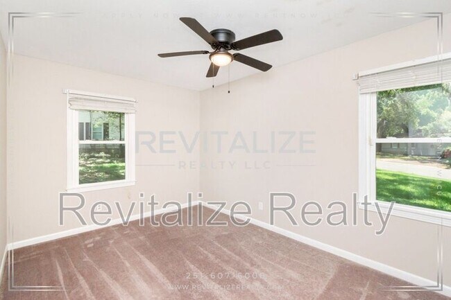 Building Photo - 4053 Sallie Ct