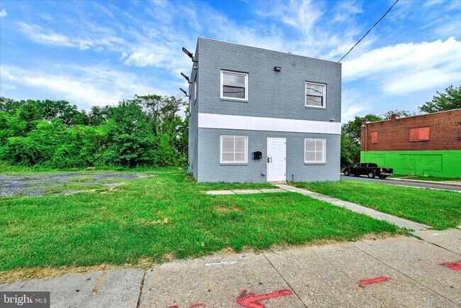 Building Photo - 2400 Annapolis Rd