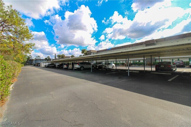 Building Photo - 5635 Rattlesnake Hammock Rd