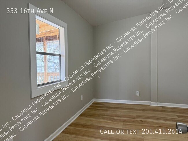 Building Photo - 353 16th Ave N