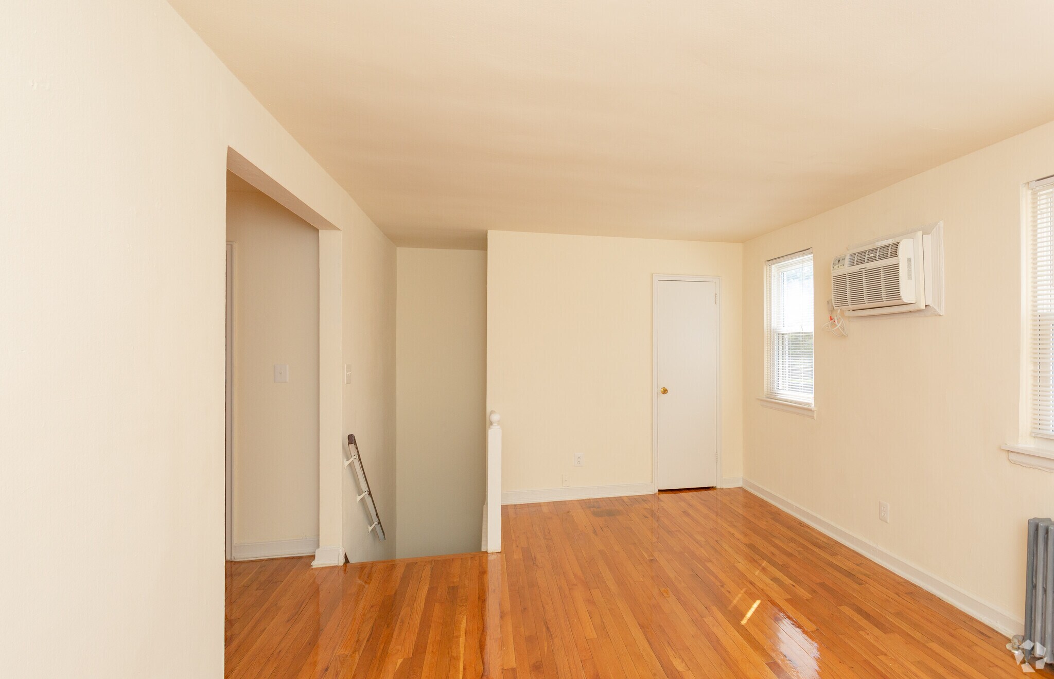 BROOKSIDE AT SOMERVILLE, LLC BROOKSIDE GAR... 129 Mercer St