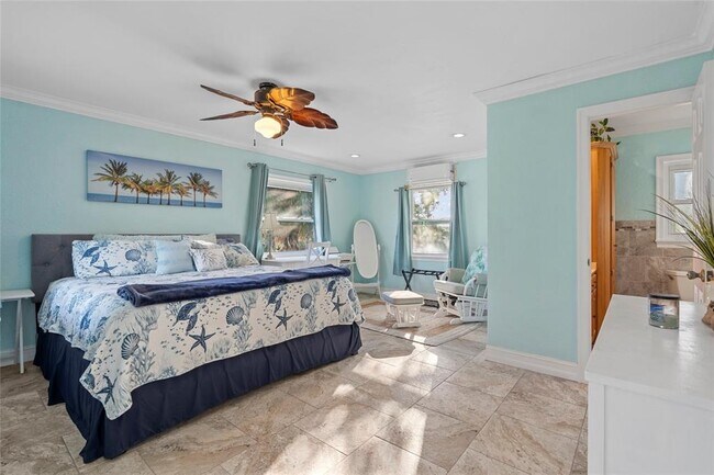 Building Photo - 284 44th Ave