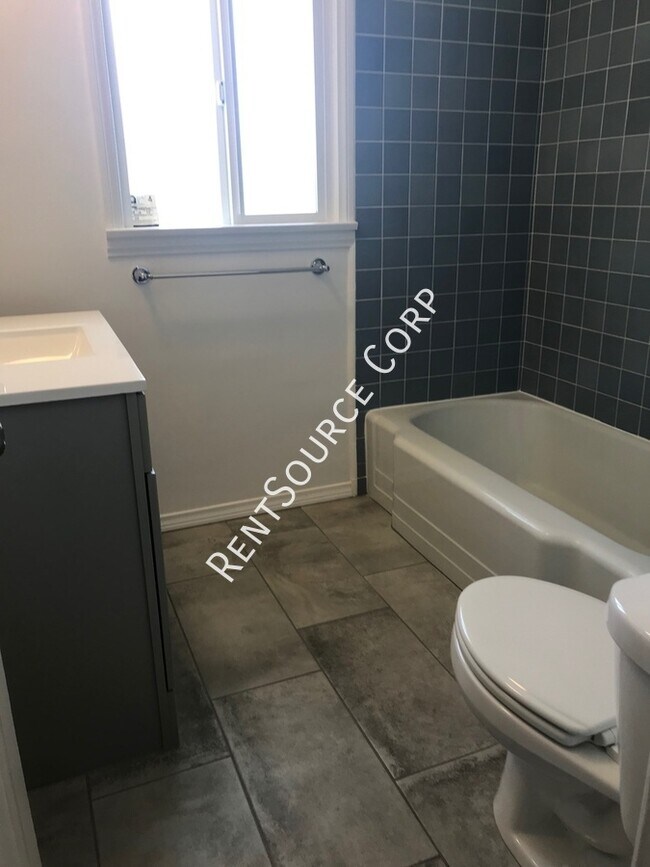Building Photo - 44644 20th St W