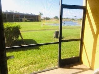 Building Photo - 1605 Meadows Cir