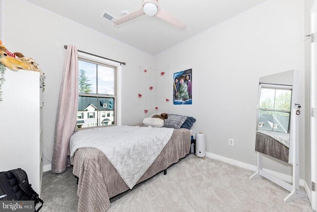 Building Photo - 6110 Stonecat Ct