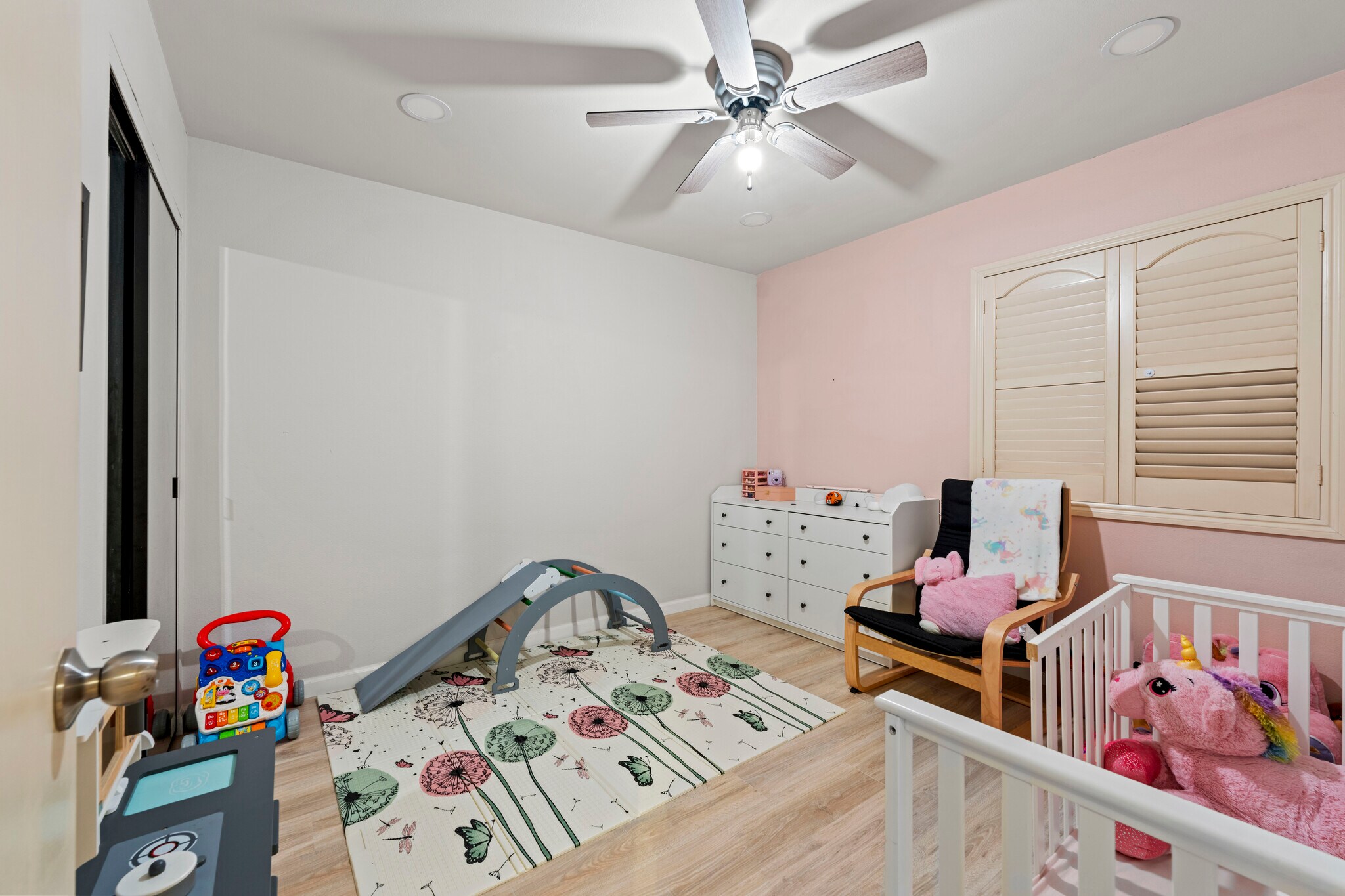 Building Photo - 18122 Sundowner Way