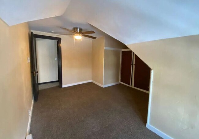 Building Photo - Welcome to your next home!