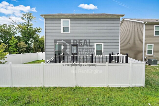 Building Photo - 317 Sportsman Dr