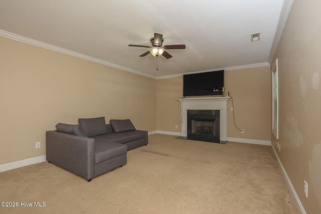 Building Photo - 207 Willoughby Ln