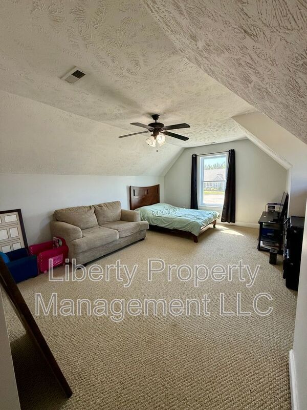Building Photo - 6205 Yorkie Ct