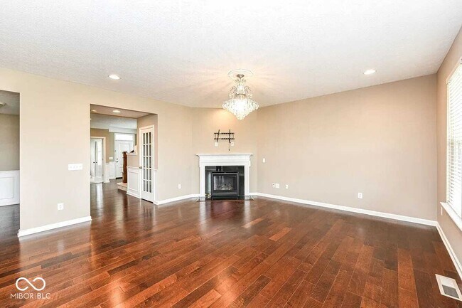 Building Photo - 14080 Knightstown Dr W