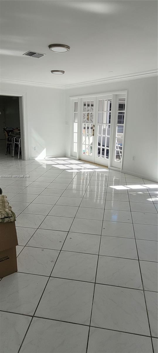 Building Photo - 5200 SW 89th Pl