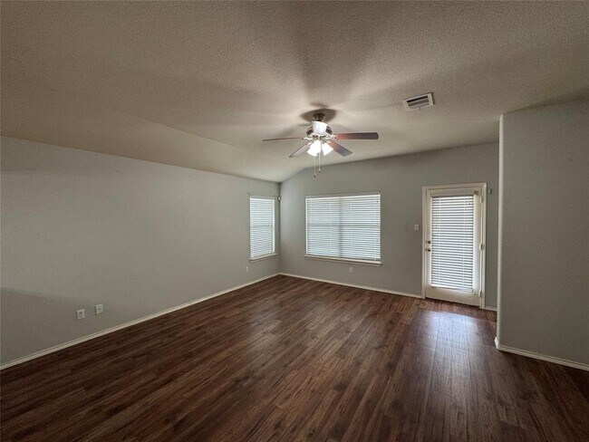 Building Photo - 1036 Estival Dr