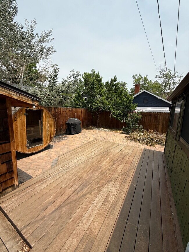 Building Photo - "Charming 2-Bed, 2-Bath Oasis in Denver’s Vibrant Locale – 1,313 Sq. Ft. of Cozy Elegance!"