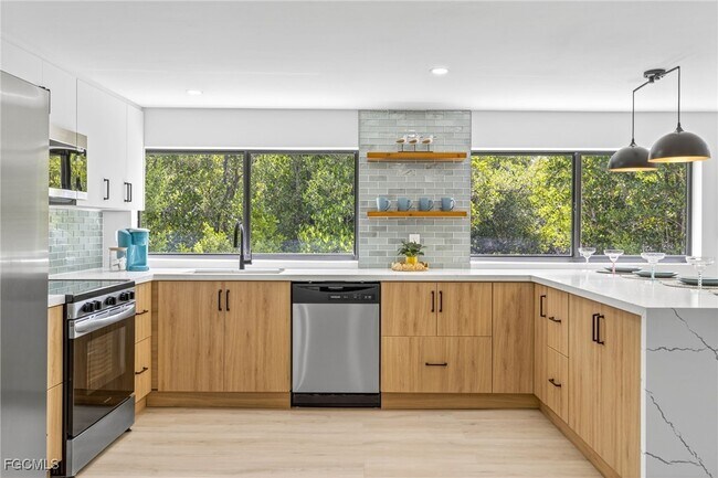 Building Photo - 1105 Skiff Pl