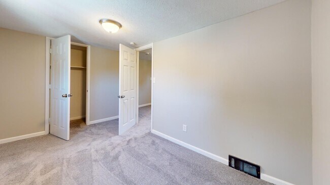 Building Photo - 3411 W 49th St
