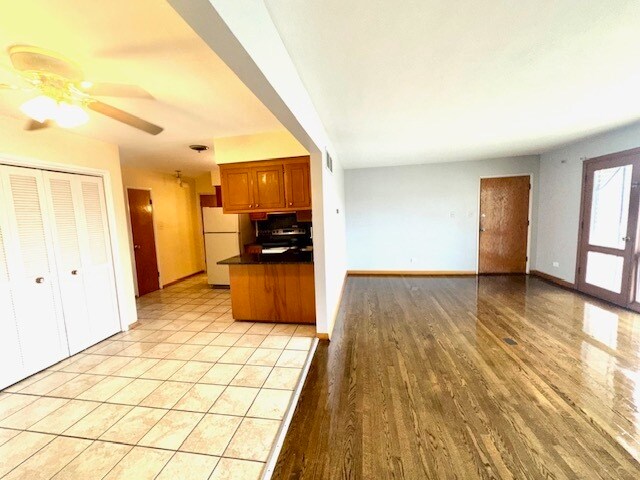 Building Photo - 3158 W 93rd St