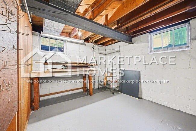 Building Photo - 5641 Aldrich Ave S