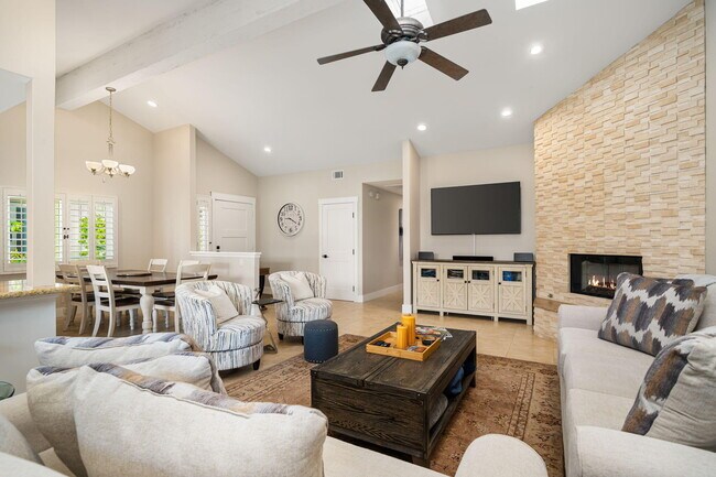 Building Photo - 321 Bouquet Canyon Dr