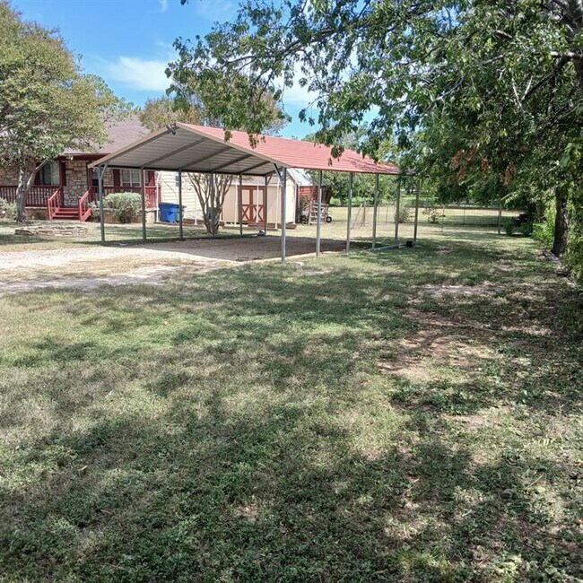 Building Photo - 1531 Co Rd 269