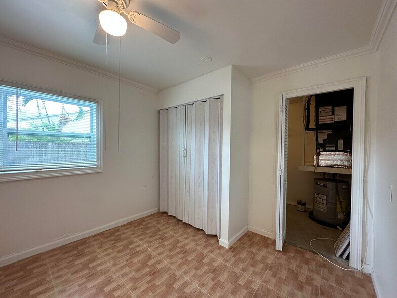 Building Photo - 10682 Fascination Ln