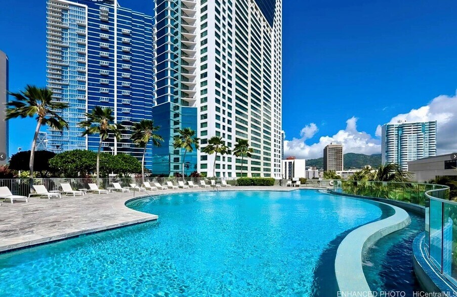 Building Photo - 88 Piikoi St