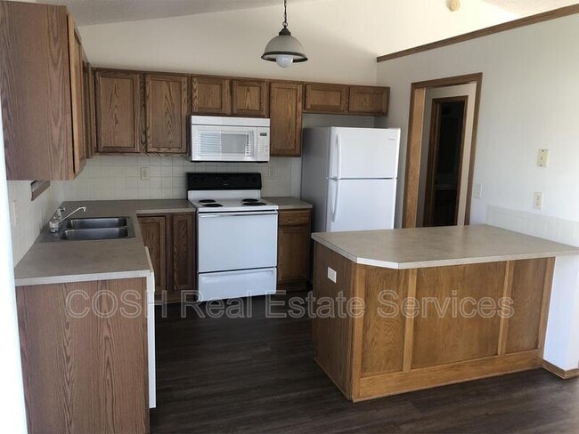 Building Photo - 1342 N Aksarben Ct