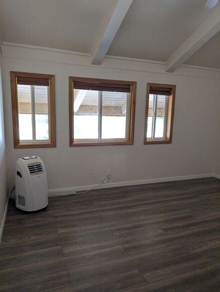 Building Photo - 301 Iberian Way
